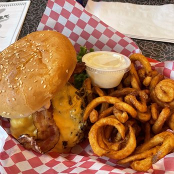 59er Diner - Bacon cheeseburger with curly fries - Diners Near Me - Leavenworth, Washington 59er Diner - Bacon cheeseburger with curly fries - Diners Near Me - Leavenworth, Washington