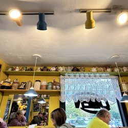 Java Joe's Cafe - Indoor decor