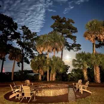 Exclusive Transportation Services - Palmetto Bluff - Fire pit on the May River - Transportation Near Me Exclusive Transportation Services - Palmetto Bluff - Fire pit on the May River - Transportation Near Me