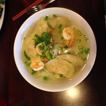 Pho Bar - Small chicken soup with wanton - Vietnamese Near Me - Rio Rancho, New Mexico