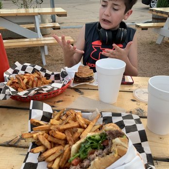 Charley S Hamburgers 161 Photos 226 Reviews Burgers 4616 Granbury Rd Fort Worth Tx Restaurant Reviews Phone Number Menu