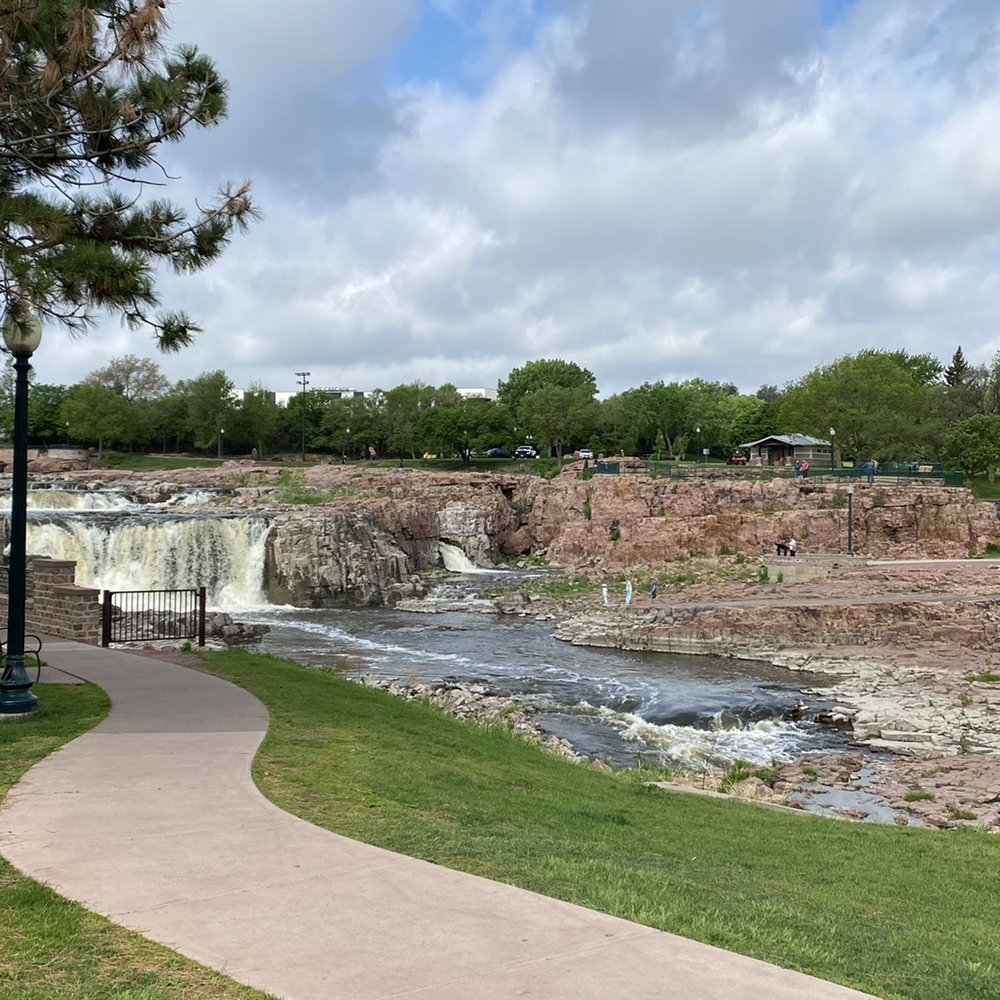Falls Park - Parks Near Me - Sioux Falls, South Dakota Falls Park - Parks Near Me - Sioux Falls, South Dakota