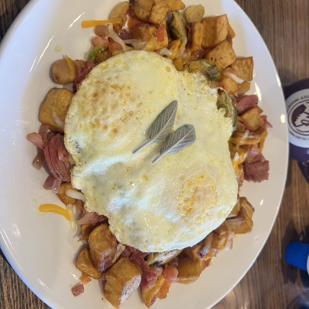 Another Broken Egg Cafe - Corned Beef & Brussel Hash - Breakfast & Brunch Near Me - Boca Raton, Florida