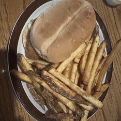 Oasis Bar And Grill - Fish and fries !!