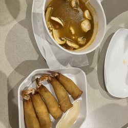 My Thai Palace - Shump rolls, sum soup