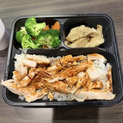 WaBa Grill - Chicken plate with white meat