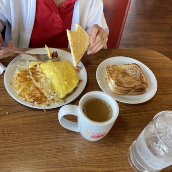 Denny's - Omelette with toast and hashbrowns - Diners Near Me - Phoenix, Arizona