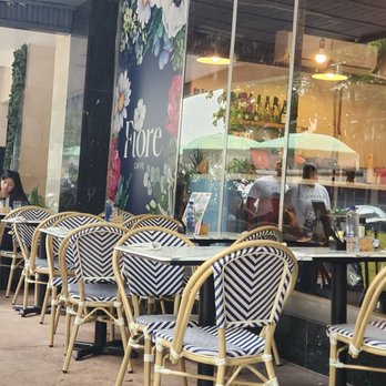 Fiore - Outside seating - New American Near Me - Miami, Florida Fiore - Outside seating - New American Near Me - Miami, Florida