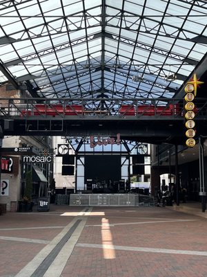 Power Plant Live! by null