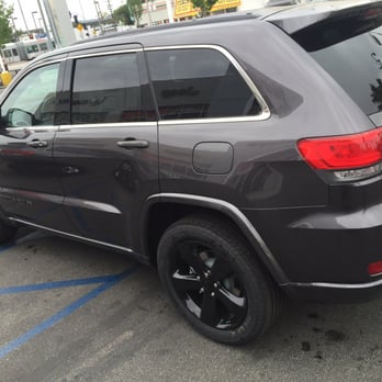 Van Nuys CDJR - Car Dealers Near Me - Van Nuys, California