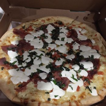 Bella Italia Restaurant - Caprese pizza - Pizza Near Me - Arnold, Maryland Bella Italia Restaurant - Caprese pizza - Pizza Near Me - Arnold, Maryland