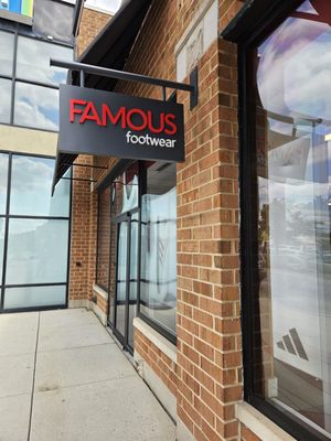 Famous Footwear by null