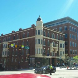 Endicott Hotel - Beautiful building. Wikipedia has an article. Historic. Apparently it was designed by Damon Brothers. The turret looking thing is an oriel.