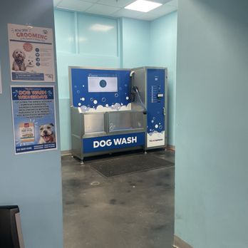 Pet Supreme - Dog washing area - Local Fish Stores Near Me - Canoga Park, California Pet Supreme - Dog washing area - Local Fish Stores Near Me - Canoga Park, California
