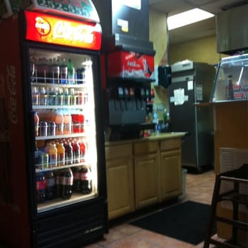 A Pizza House - Pizza Near Me - Everett, Washington