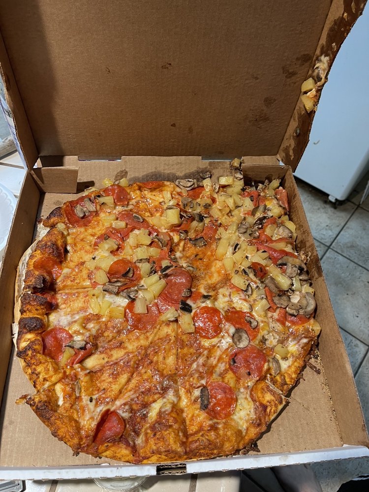 MENED’S PIZZERIA Updated September 2024 50 Photos & 119 Reviews 4124 S Mooney Blvd