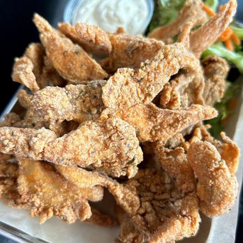 Earthly Plant Based Eatery - Southern Fried Oyster Plate - Vegan Near Me - Las Vegas, Nevada Earthly Plant Based Eatery - Southern Fried Oyster Plate - Vegan Near Me - Las Vegas, Nevada