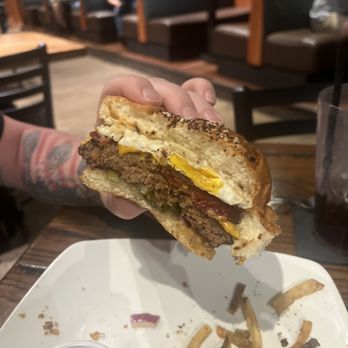 Local Goat - Farmhouse* - New American Near Me - Pigeon Forge, Tennessee
