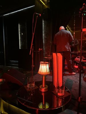 Regines Lounge by null