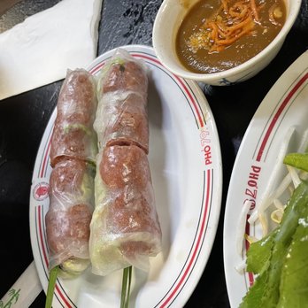Pho 79 Restaurant - 3 - rice paper rolls with grilled pork - Vietnamese Near Me - Westminster, California