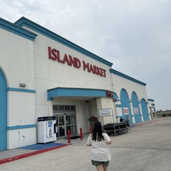 IGA Island Market