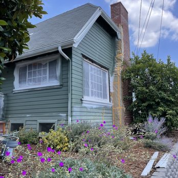 Exterior Specialists - Before: marking off areas of concern. - Painters Near Me - Pasadena, California Exterior Specialists - Before: marking off areas of concern. - Painters Near Me - Pasadena, California