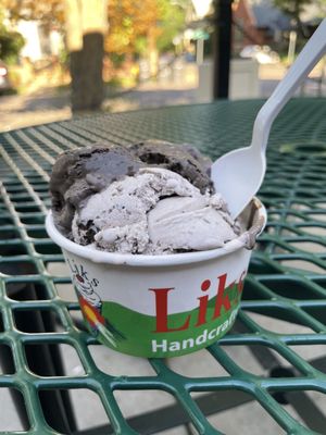 Liks Ice Cream by null