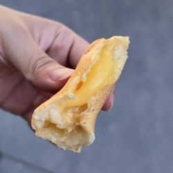 Hsi Lai Temple Vegetarian Buffet - Inside custard wheel cake - pass