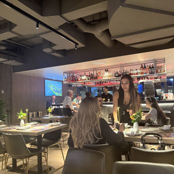 Embarcadero 41 - Interior - Peruvian Near Me - Fort Lauderdale, Florida Embarcadero 41 - Interior - Peruvian Near Me - Fort Lauderdale, Florida