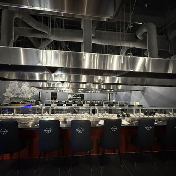 Revopot - Stool seating - Chinese Near Me - San Jose, California