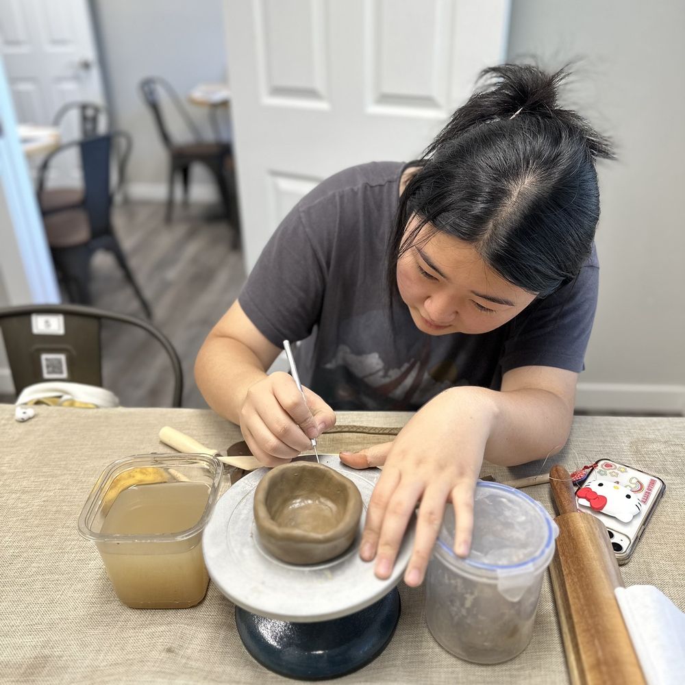 Lighting Art Studio - Paint-Your-Own Pottery Near Me - Bellevue, Washington