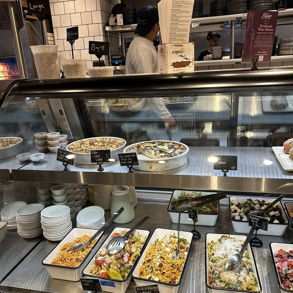 The Grocer's Table - Display case - Cafes Near Me - Wayzata, Minnesota The Grocer's Table - Display case - Cafes Near Me - Wayzata, Minnesota