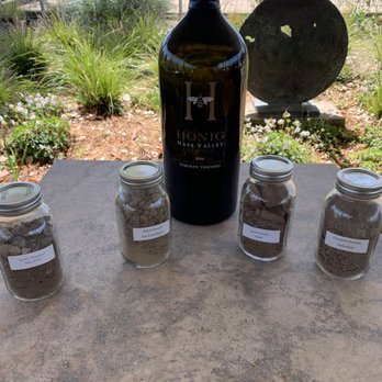 Honig Vineyard & Winery - Wine Tasting Room Near Me - Rutherford, California