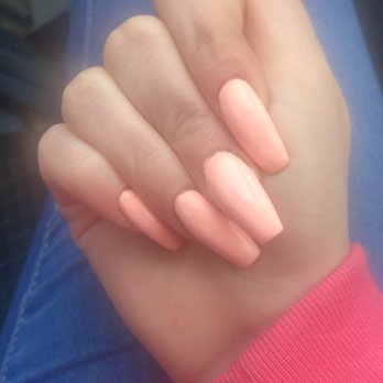 Lynn Nails - Nail Salons Near Me - Sioux City, Iowa