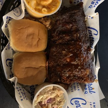 Central BBQ - Rib plate with brisket and pulled pork - Barbeque Near Me - Memphis, Tennessee Central BBQ - Rib plate with brisket and pulled pork - Barbeque Near Me - Memphis, Tennessee