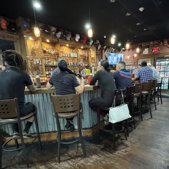 Hoodoo Brown BBQ - Bar - Barbeque Near Me - Ridgefield, Connecticut