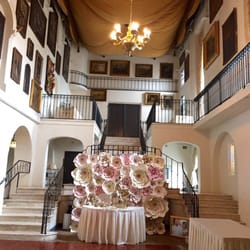 Pretty Petals - Mission Inn sweetheart table decor.
