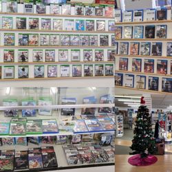 Cap’n Games - Come celebrate the holidays with Cap'n Games! Just restocked PS4 and Xbox One plus lots of retro!