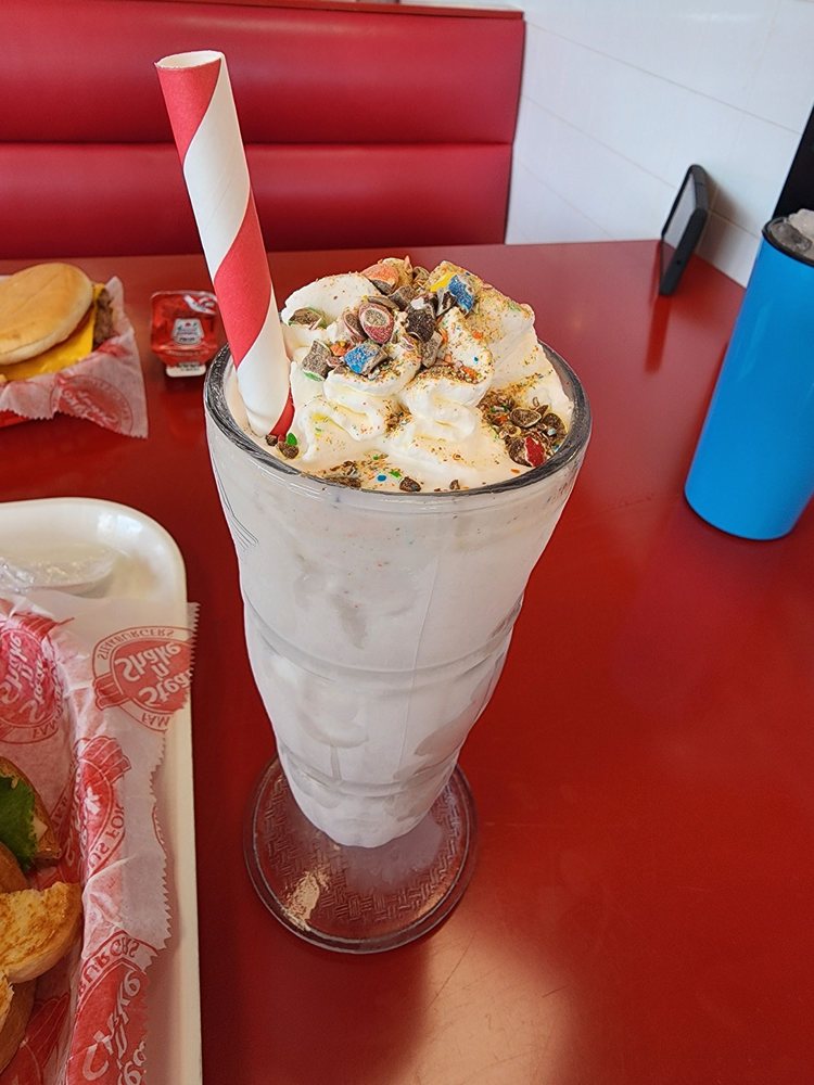 STEAK ’N SHAKE Updated August 2024 83 Photos & 128 Reviews 1832