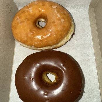 Baker’s Dozen Donuts - glazed and chocolate donut - Donuts Near Me - Folsom, California Baker’s Dozen Donuts - glazed and chocolate donut - Donuts Near Me - Folsom, California