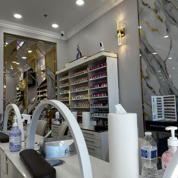Diamond Nails & Spa - Waxing Near Me - Phoenix, Arizona