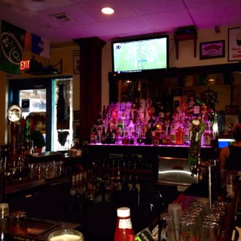Molly Malone's Irish Pub - The bar - Irish Near Me - Tampa, Florida