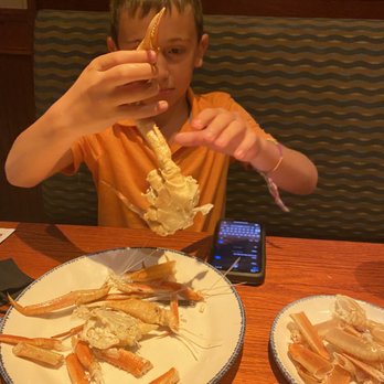 Red Lobster - Crab legs - Seafood Near Me - Austin, Texas Red Lobster - Crab legs - Seafood Near Me - Austin, Texas