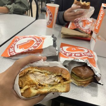 Popeyes Louisiana Kitchen - Fast Food Near Me - Arvin, California