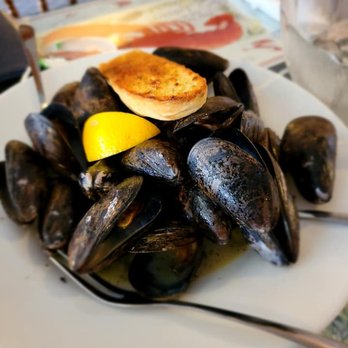 Bluenose II Restaurant - Seafood Near Me - Halifax, Nova Scotia