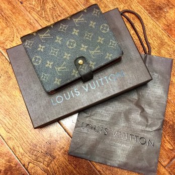 Lux Upscale Resale - Leather Goods Near Me - Fleming Island, Florida Lux Upscale Resale - Leather Goods Near Me - Fleming Island, Florida