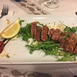 Finestrella Sul Porto - Tonno grugnito con pistacchi e ginseng
