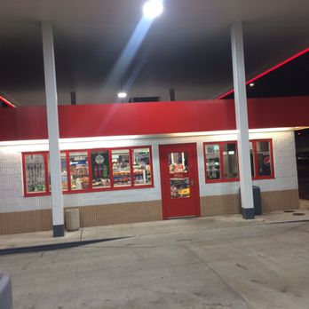 Shell - an empty gas station at night - Gas Stations Near Me - Bellevue, Washington