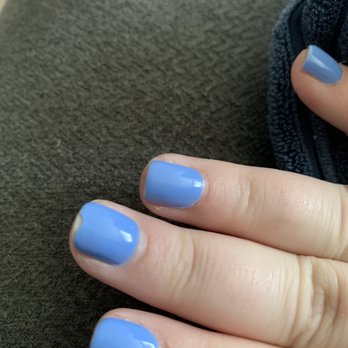 Hollywood Nail Spa - Chipped nails 4 days later - Waxing Near Me - Gaithersburg, Maryland