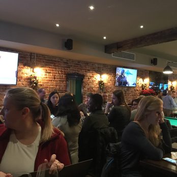 The Crooked Cue - Pool Halls Near Me - Mississauga, Ontario